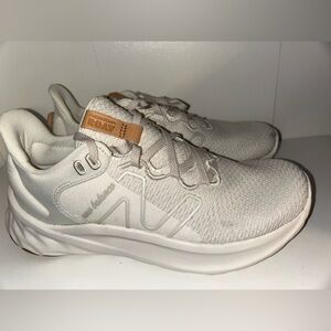 New Balance Shoes Womens Fresh Foam Roav V2 Running Sneakers